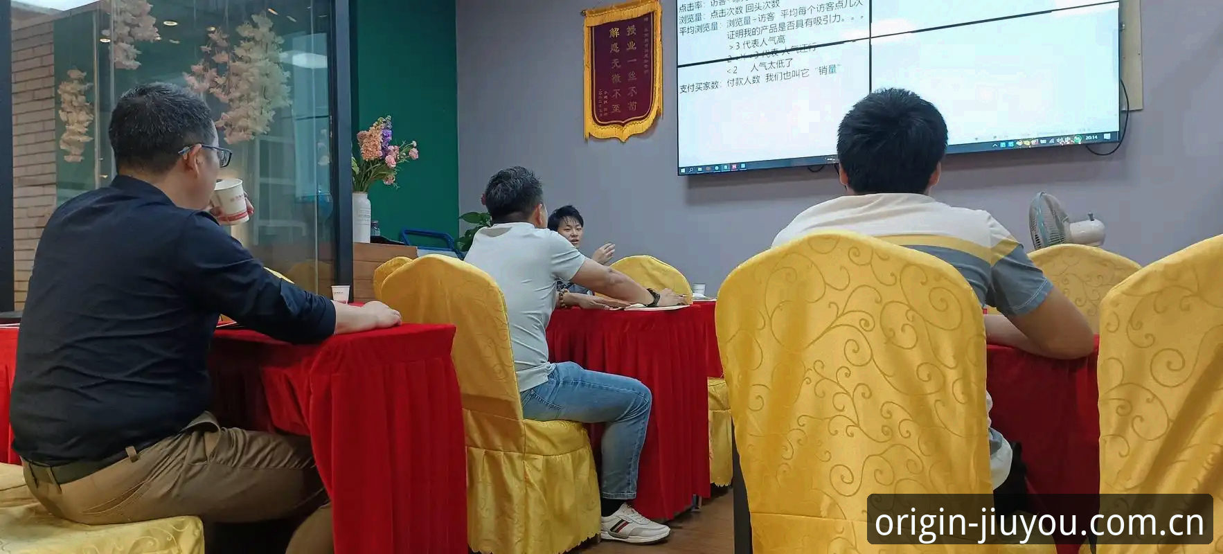 九游官网最新版 4个关键点帮你搞懂九游官网最新版:从版本适配到直播投注的实操指南